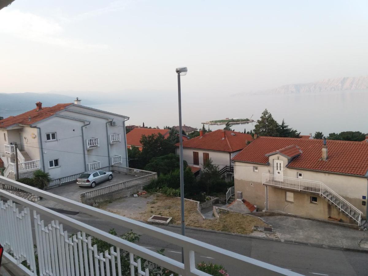 Nina Seaview Apartment Novi Vinodolski Bagian luar foto